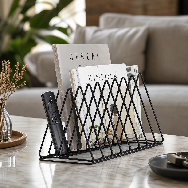 Moderner Dreieckiger Eisen-Akt – Magazine Holder Rack Bewertung und Preis